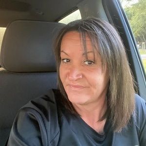 Meet your Posher, Stacy